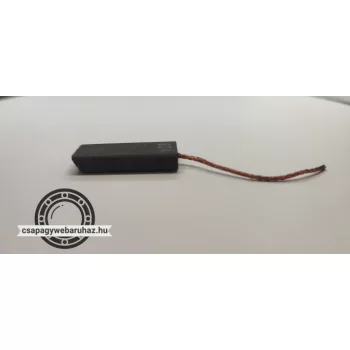 Szénkefe 5X12.3X30 drótos , ferde végű